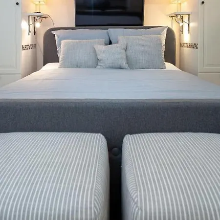 Strandkoenigin 1 _ad1 _ 205_ Westerland